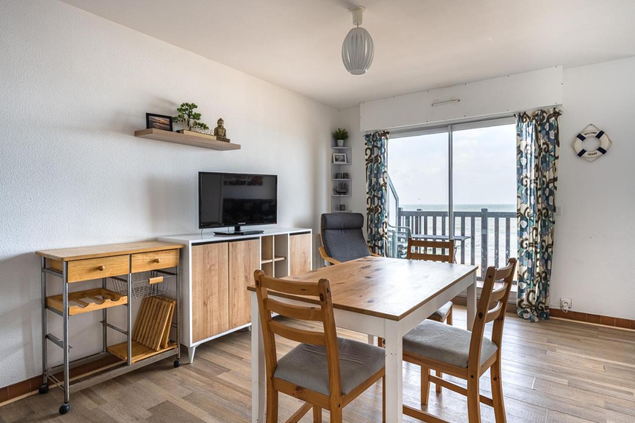 Charmant Appartement Face A La Mer Avec Balcon Houlgate Exterior foto